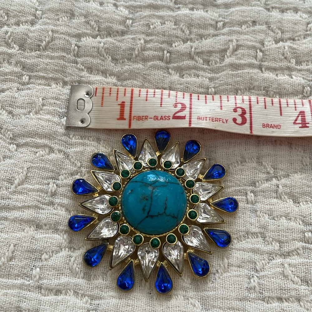 Colorful Brooch - Picture 4 of 4